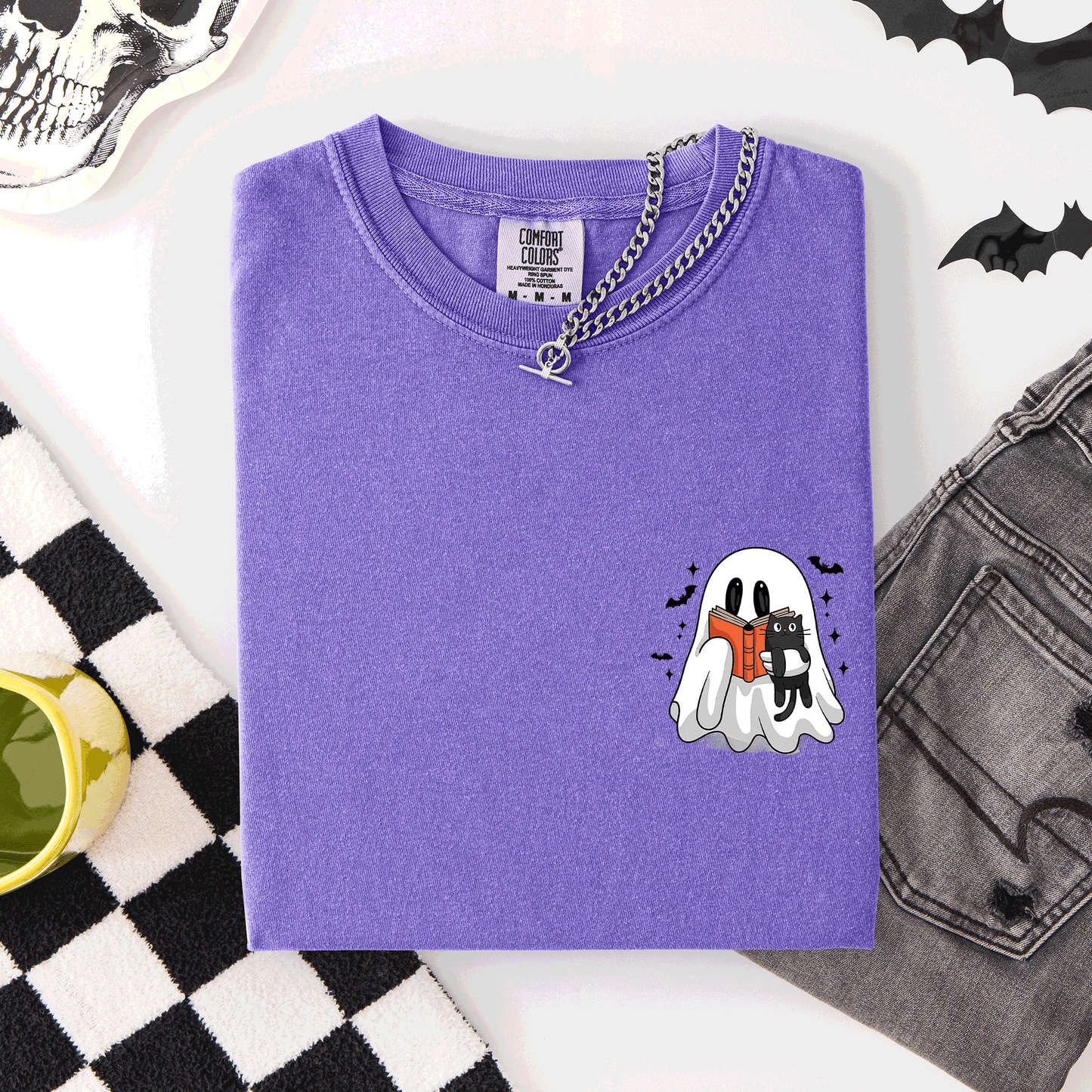Reading Ghost, Cat, Funny, Halloween, Book, Library, Pocket, Comfort Colors T-Shirt