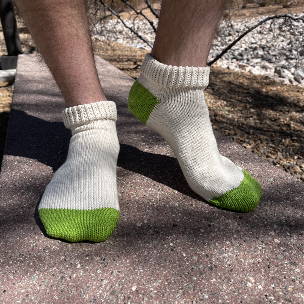 Men's 100% Cotton Regular Ankle Socks Natural Color with Green Heel and Toe