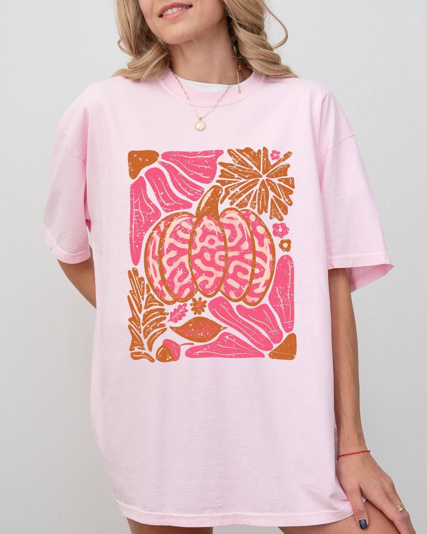 Retro Floral, Pink, Pumpkin, Halloween, Jack-o-lantern, Fall, Autumn Shirt Comfort Colors T-Shirt