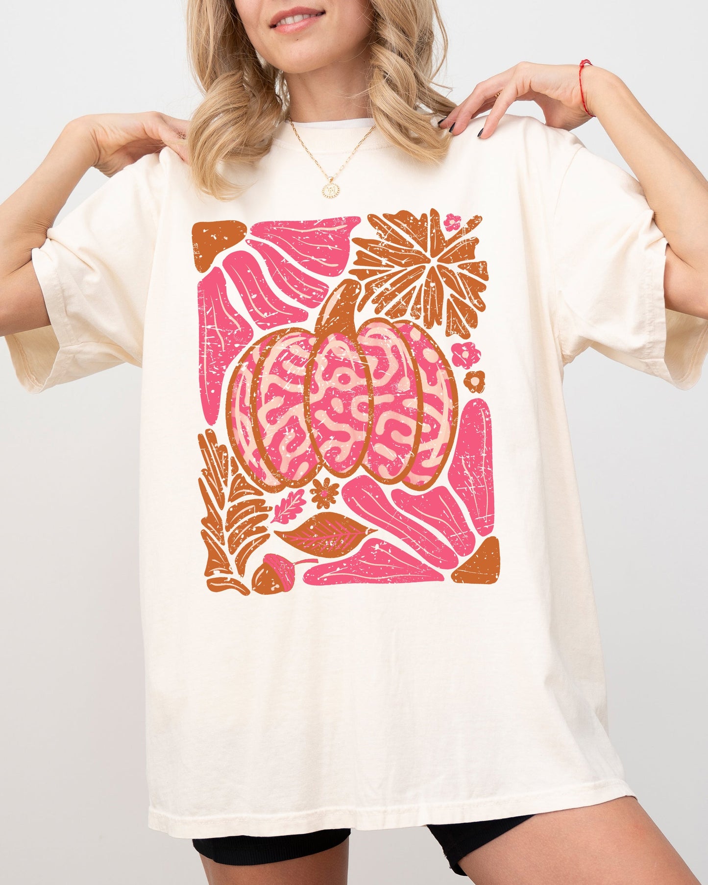 Retro Floral, Pink, Pumpkin, Halloween, Jack-o-lantern, Fall, Autumn Shirt Comfort Colors T-Shirt