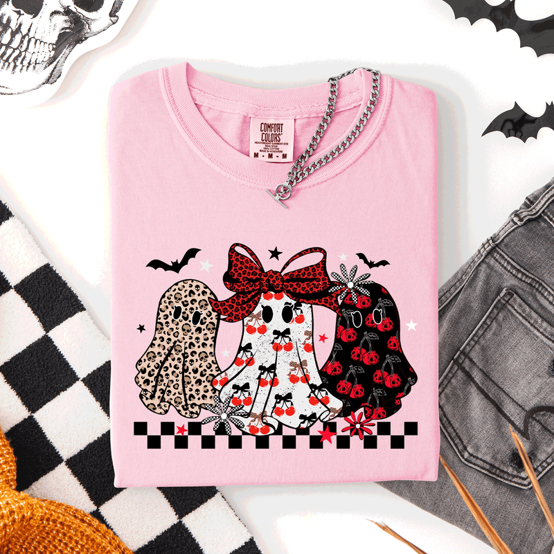 Retro Halloween Ghosts Checkered Pattern Comfort Colors T-Shirt Refinery Number One