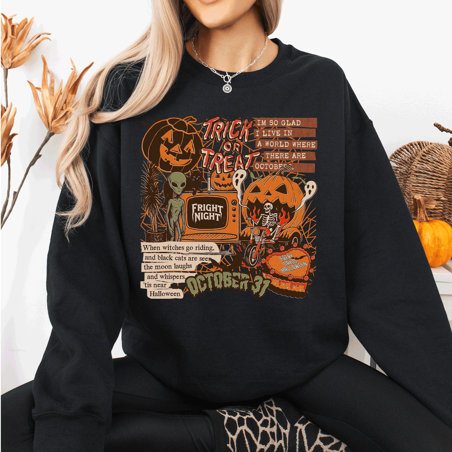 Retro Trick Or Treat, Creep, Halloween, Spooky, Vintage Sweatshirt