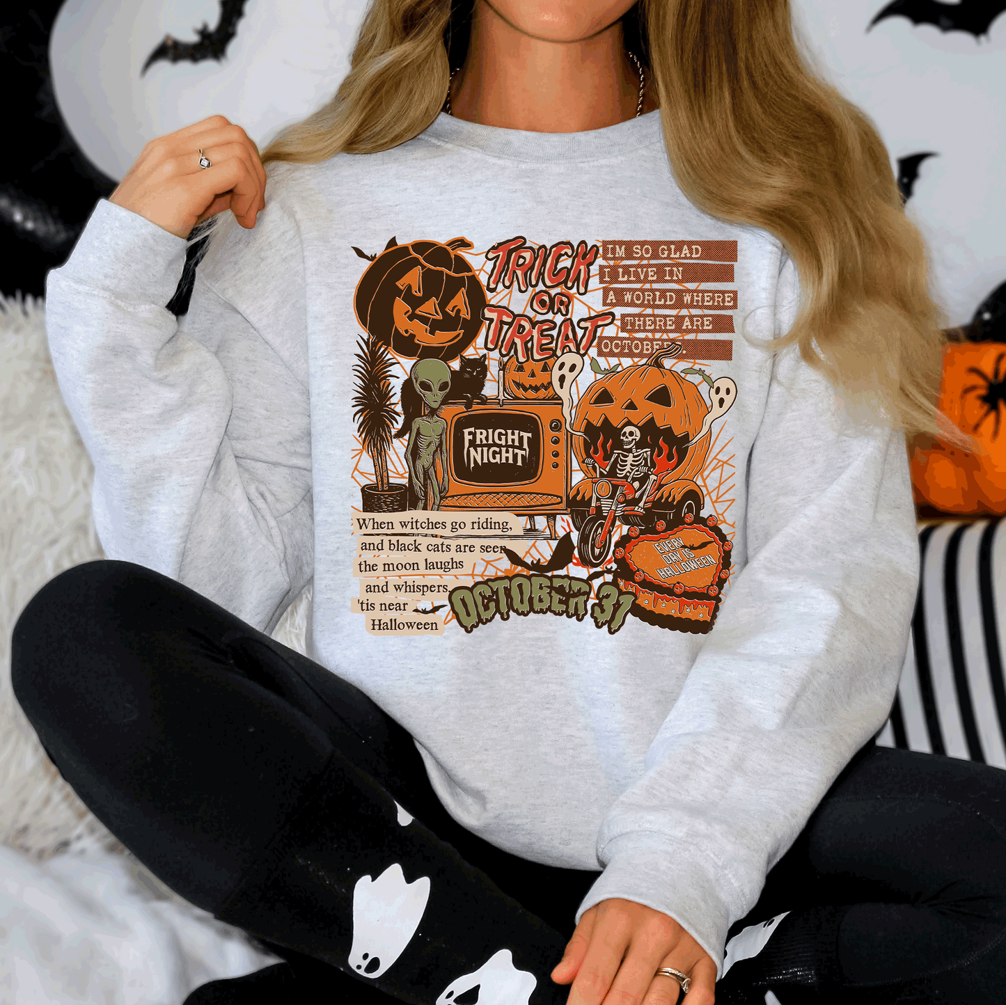 Retro Trick Or Treat, Creep, Halloween, Spooky, Vintage Sweatshirt
