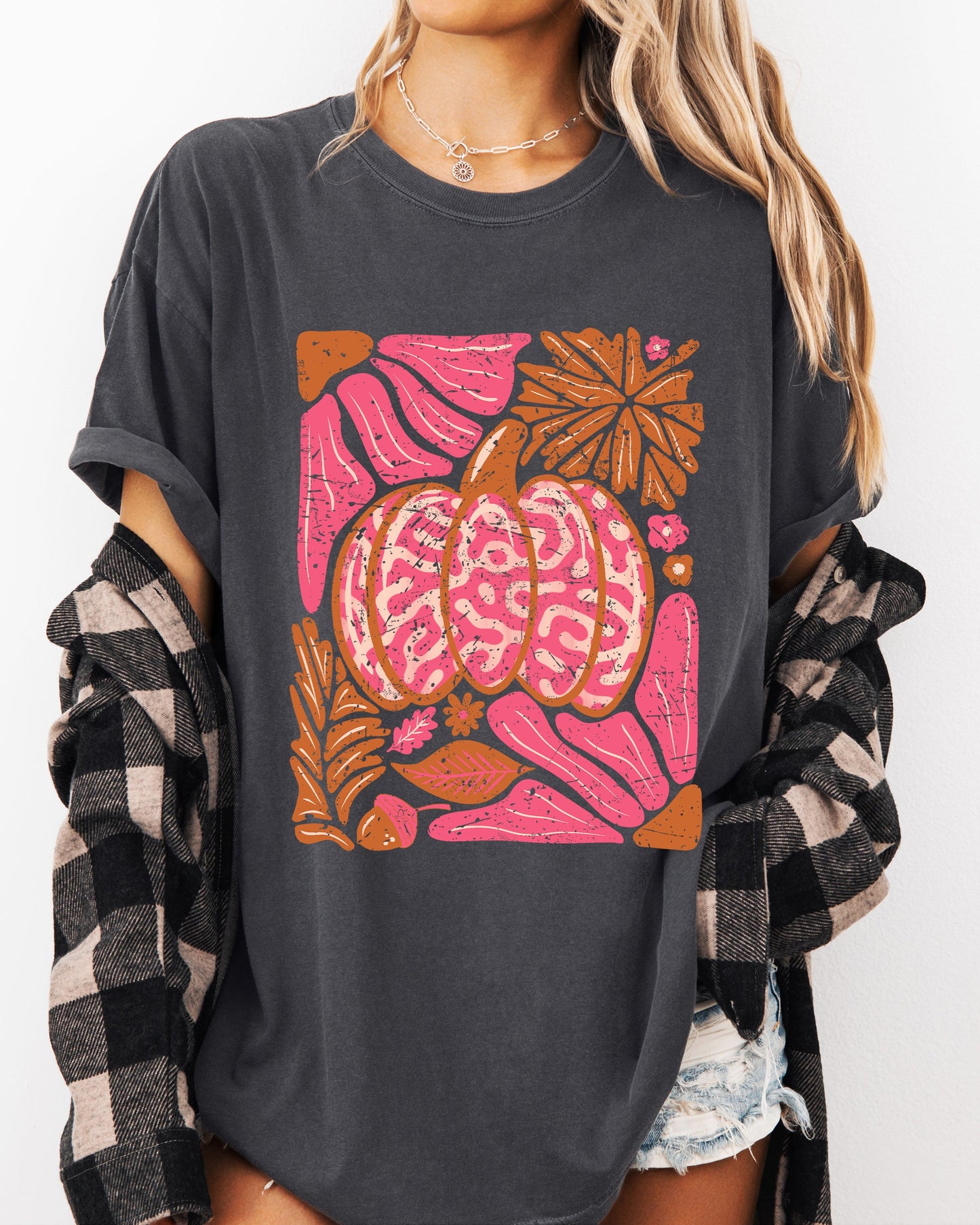 Retro Floral, Pink, Pumpkin, Halloween, Jack-o-lantern, Fall, Autumn Shirt Comfort Colors T-Shirt