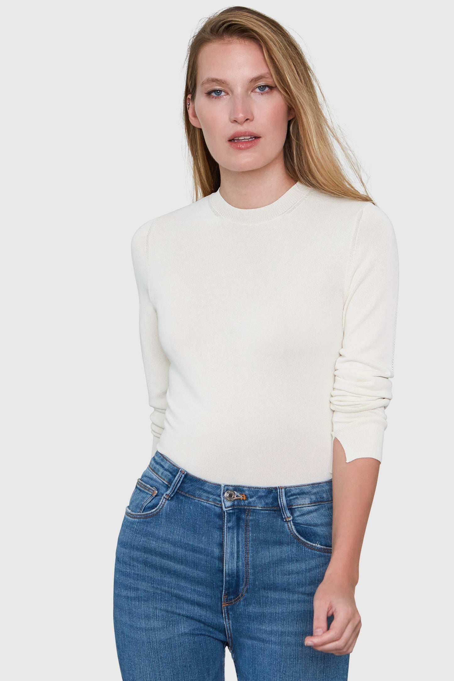 AMBER CREW NECK VISCOSE BODYSUIT IN CREAM