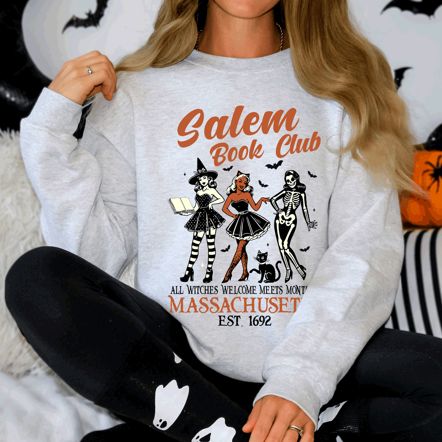 Salem Book Club, est 1692, Retro, Classic, Vintage, Halloween, Reading, Books Sweatshirt