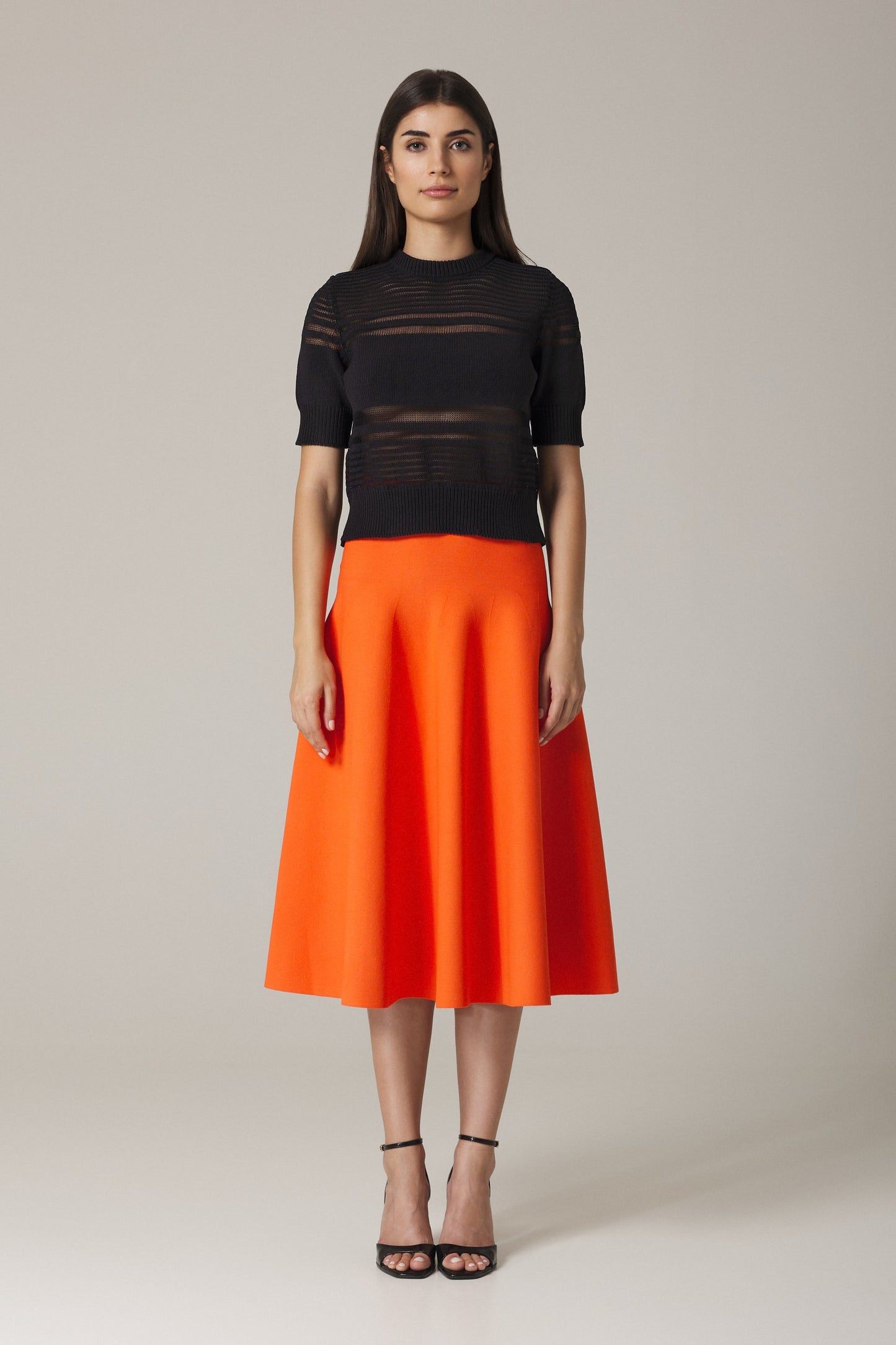 OLIVIA STRIPED SHORT SLEEVE SWEATER IN BLACK