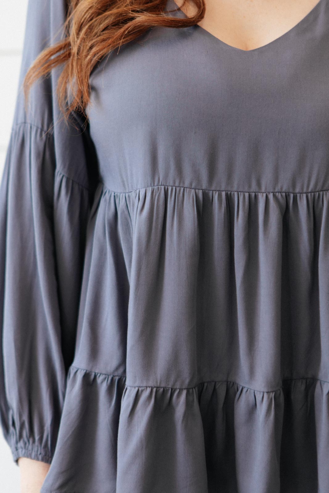 Charcoal Lightweight Tiered Swing Top Sassy