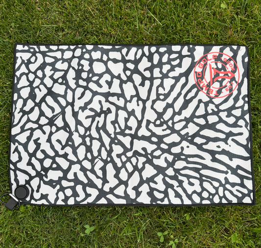 Tempo Golf Elephant Print Golf Towel