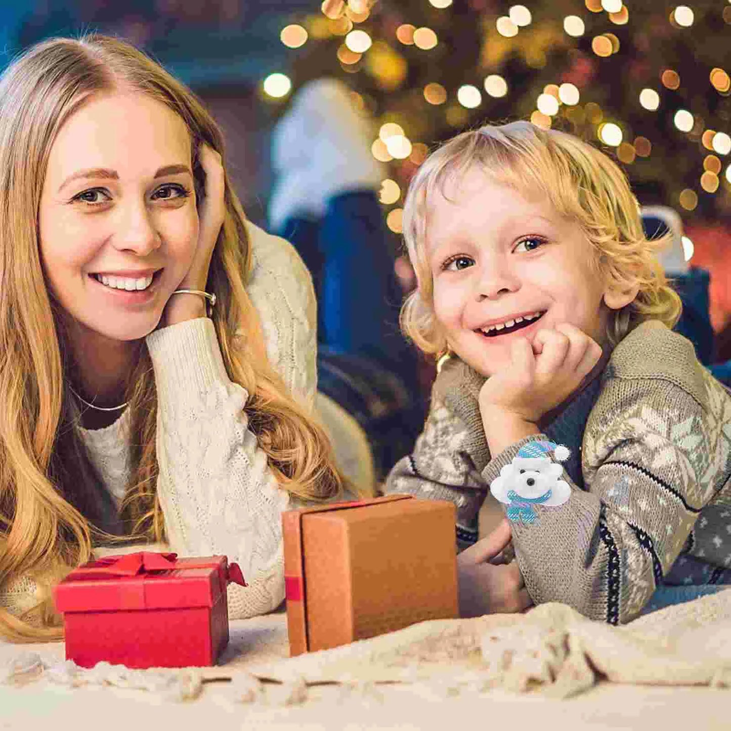 6 Pcs Christmas Glow Brooch The Flash Toys Brooches Chic Lovely Adornments LED Badges Supplies Cotton Child