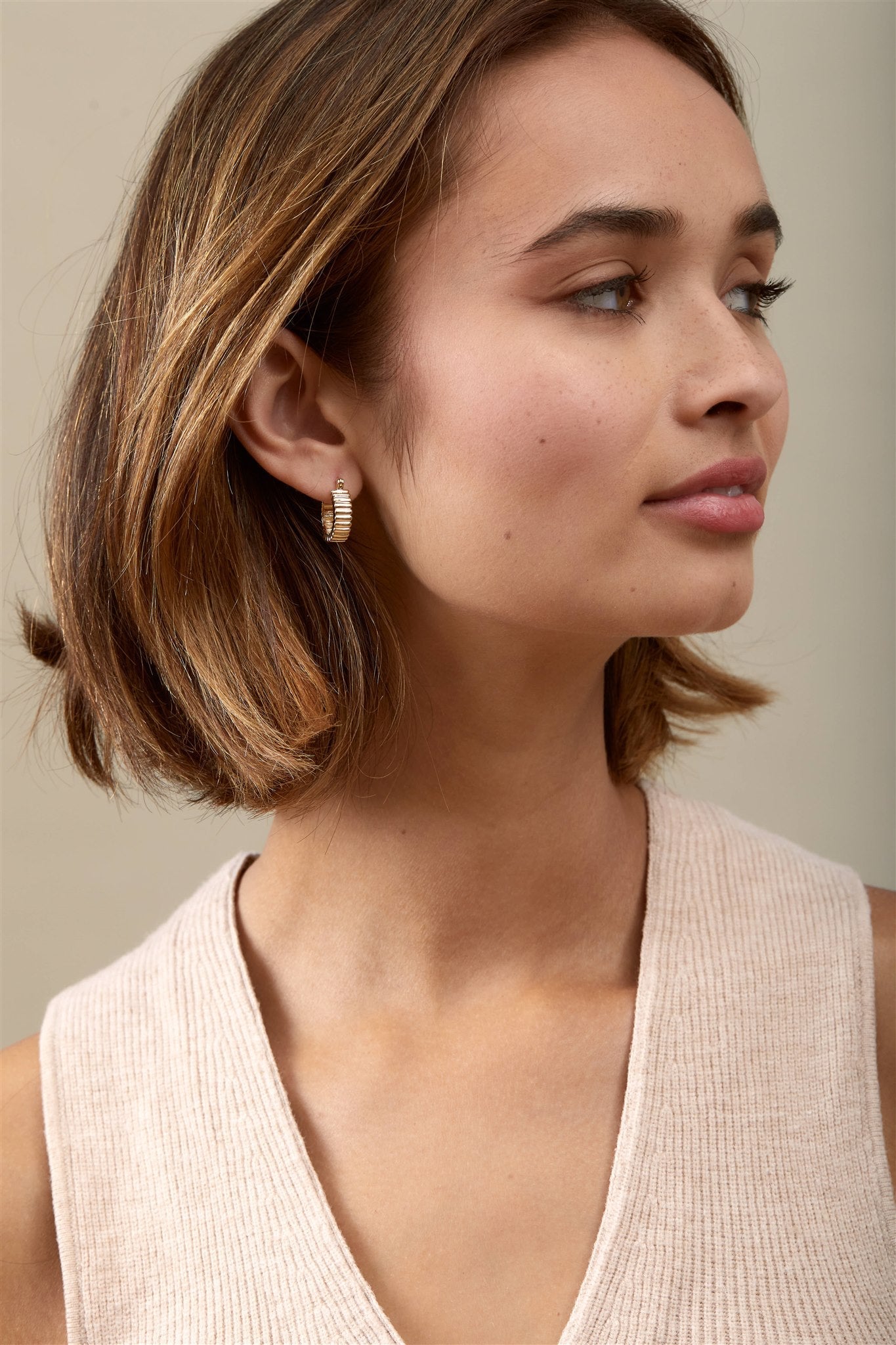 18k Gold Textured Hoop Snap Post Earrings Jules Hoops