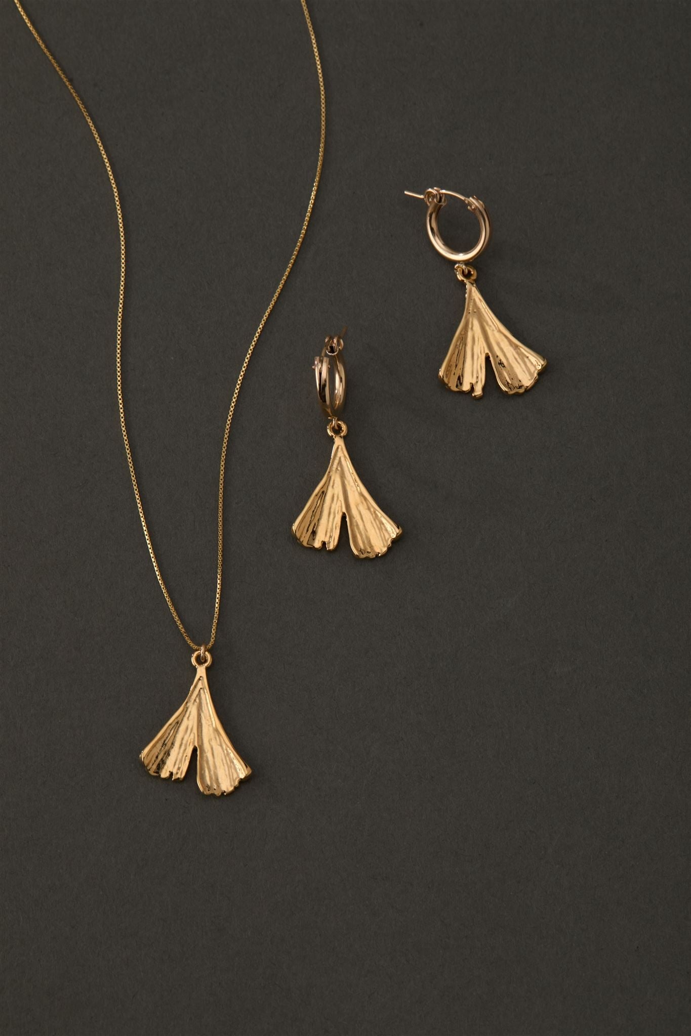Gold Gingko Leaf Box Chain Necklace Camden