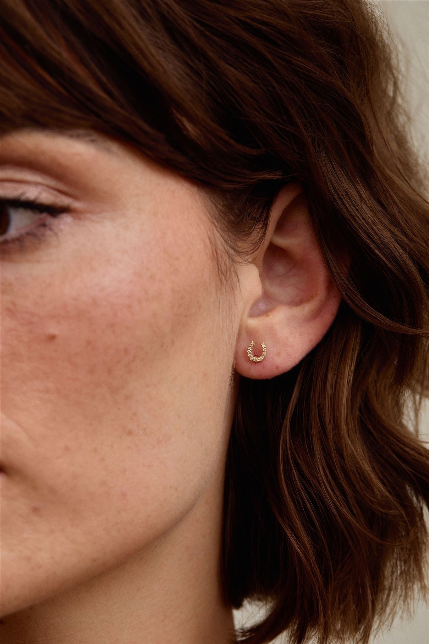 Horseshoe Studs 14k Yellow Gold 6mm Alpine