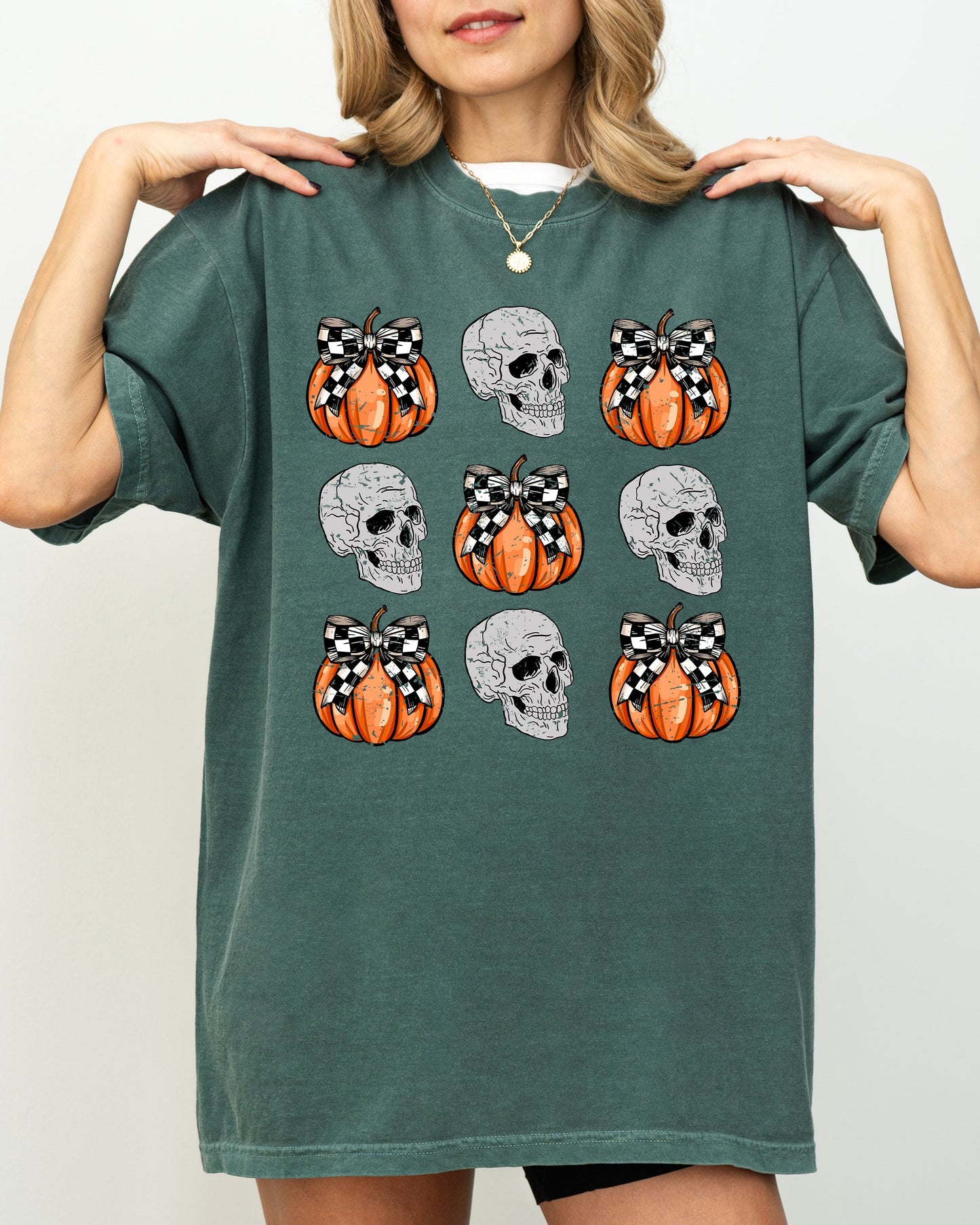 Skulls and Checkered Pumpkins Coquette Ribbons and Bows Halloween Fall Autumn Comfort Colors T-Shirt