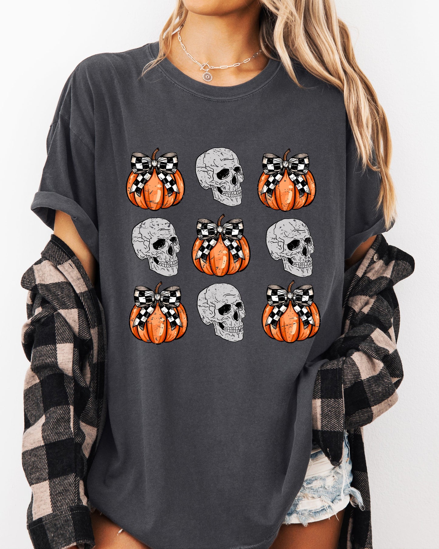 Skulls and Checkered Pumpkins Coquette Ribbons and Bows Halloween Fall Autumn Comfort Colors T-Shirt
