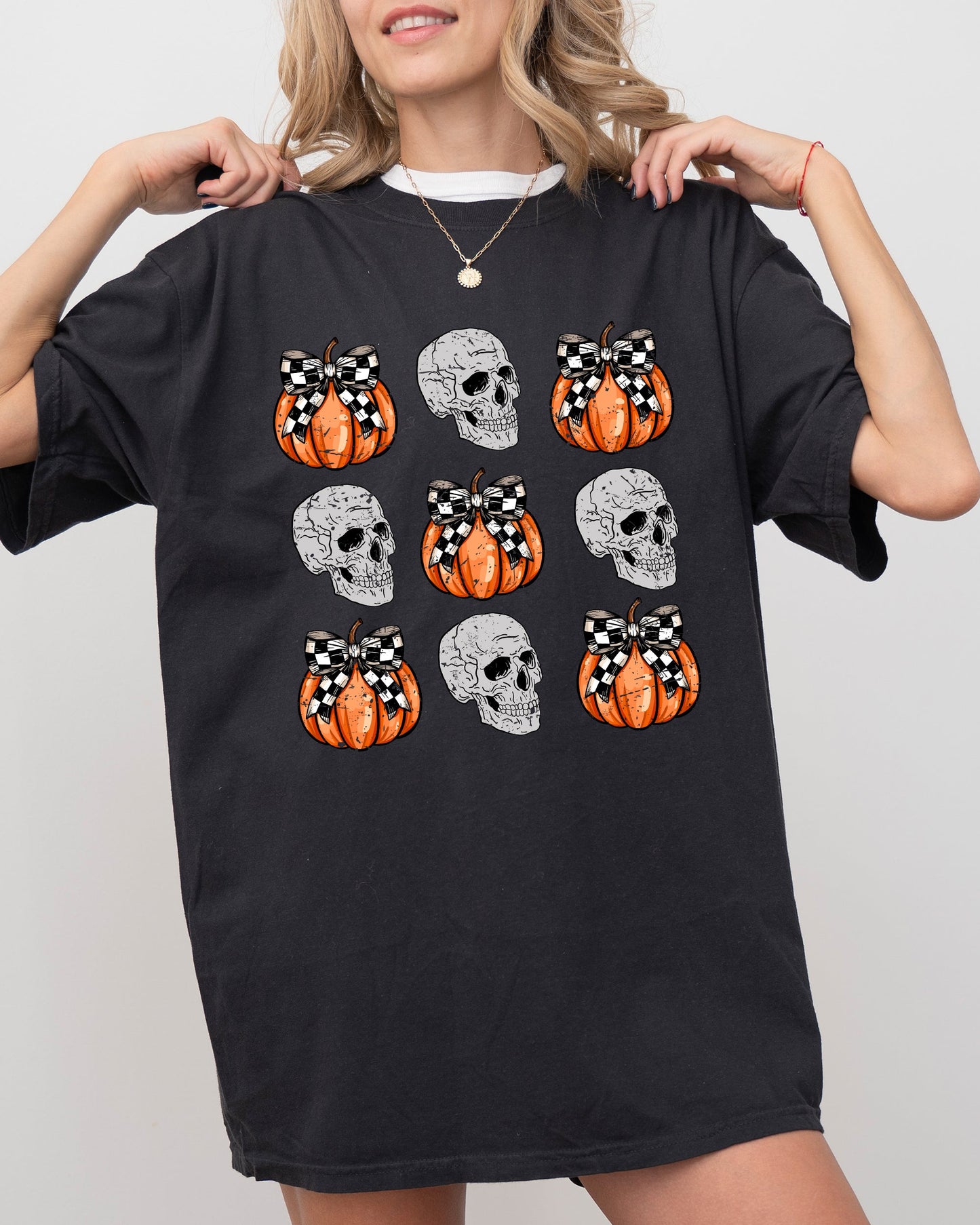 Skulls and Checkered Pumpkins Coquette Ribbons and Bows Halloween Fall Autumn Comfort Colors T-Shirt