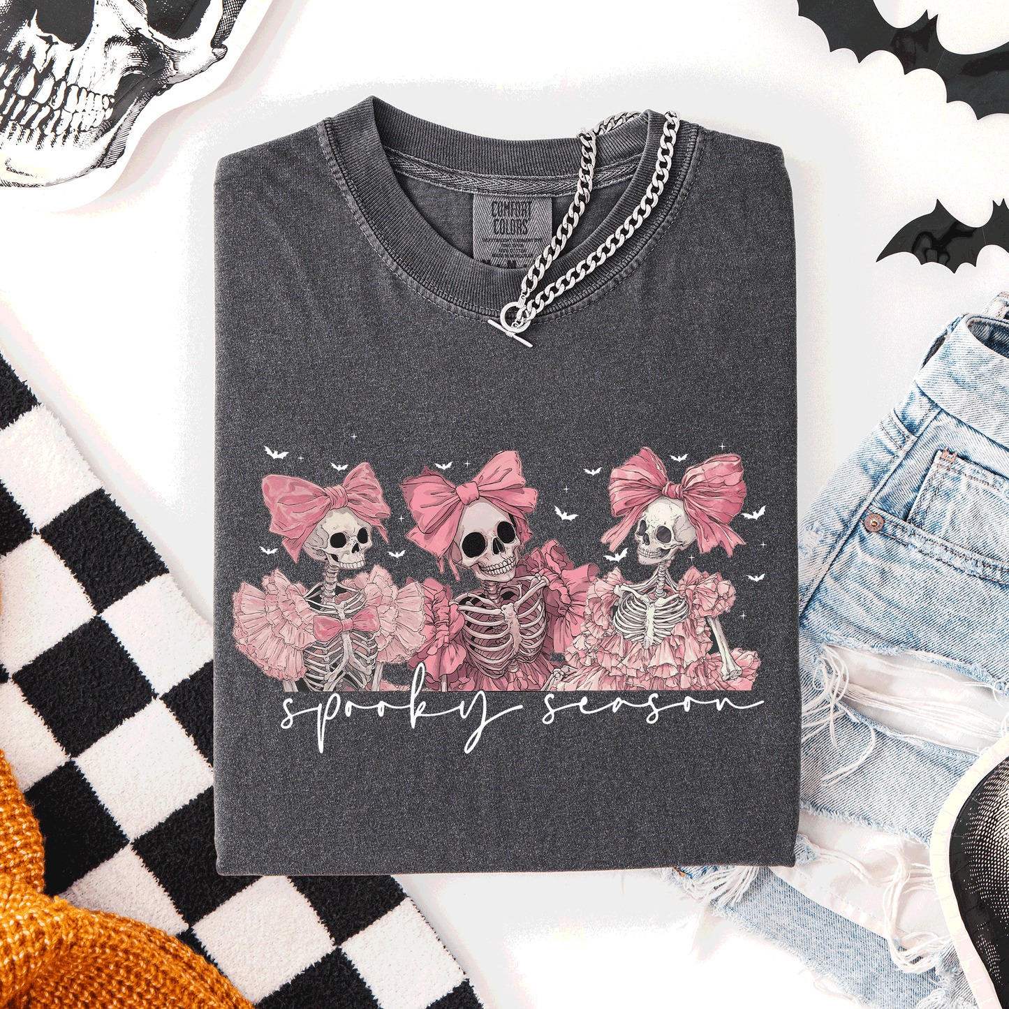 Spooky Season, Pink Skeletons, Cute, Coquette, Ribbon, Bows, Halloween, Comfort Colors T-Shirt