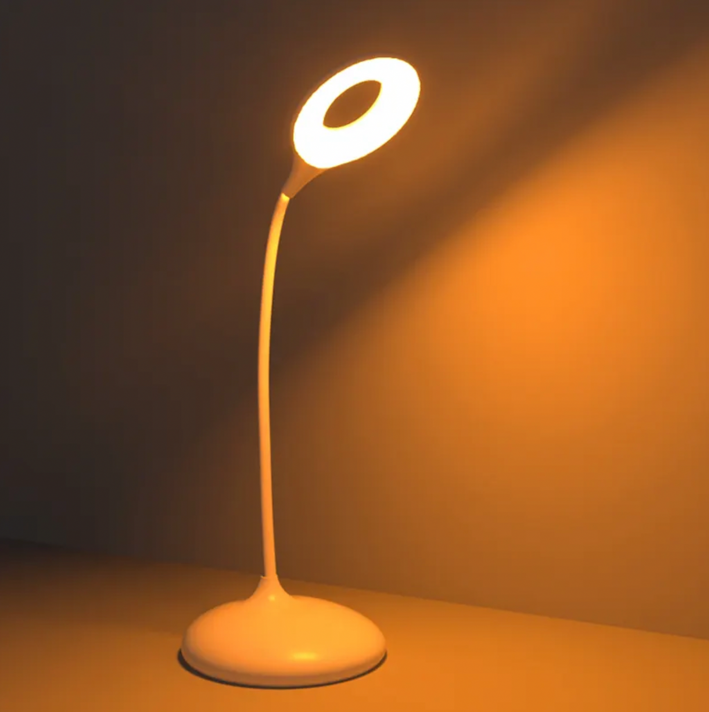 Circadian-Friendly Warm Glow Table Lamp MoonNest
