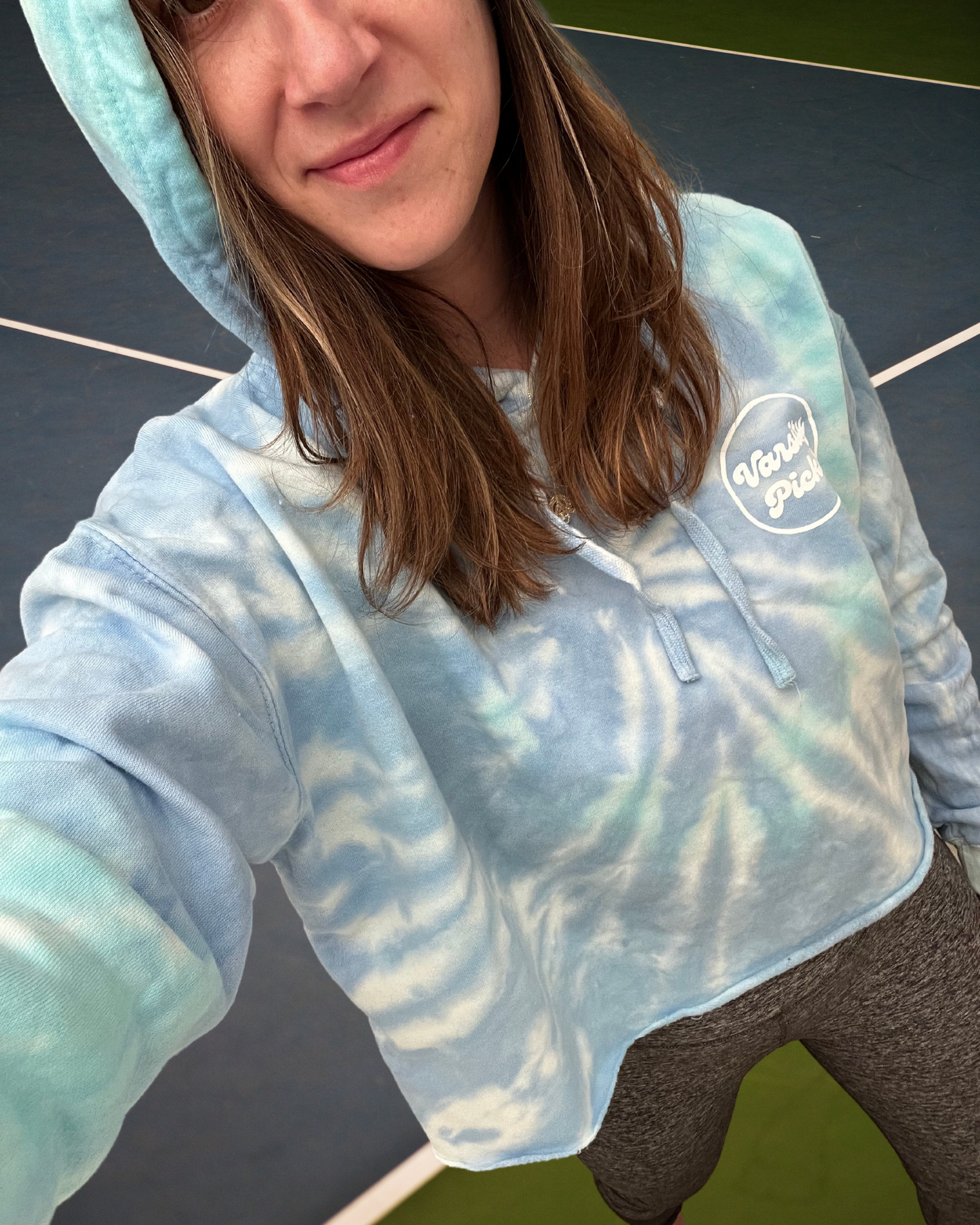 Tie-Dye Cropped Lightweight Sweatshirt Women's Varsity Pickle