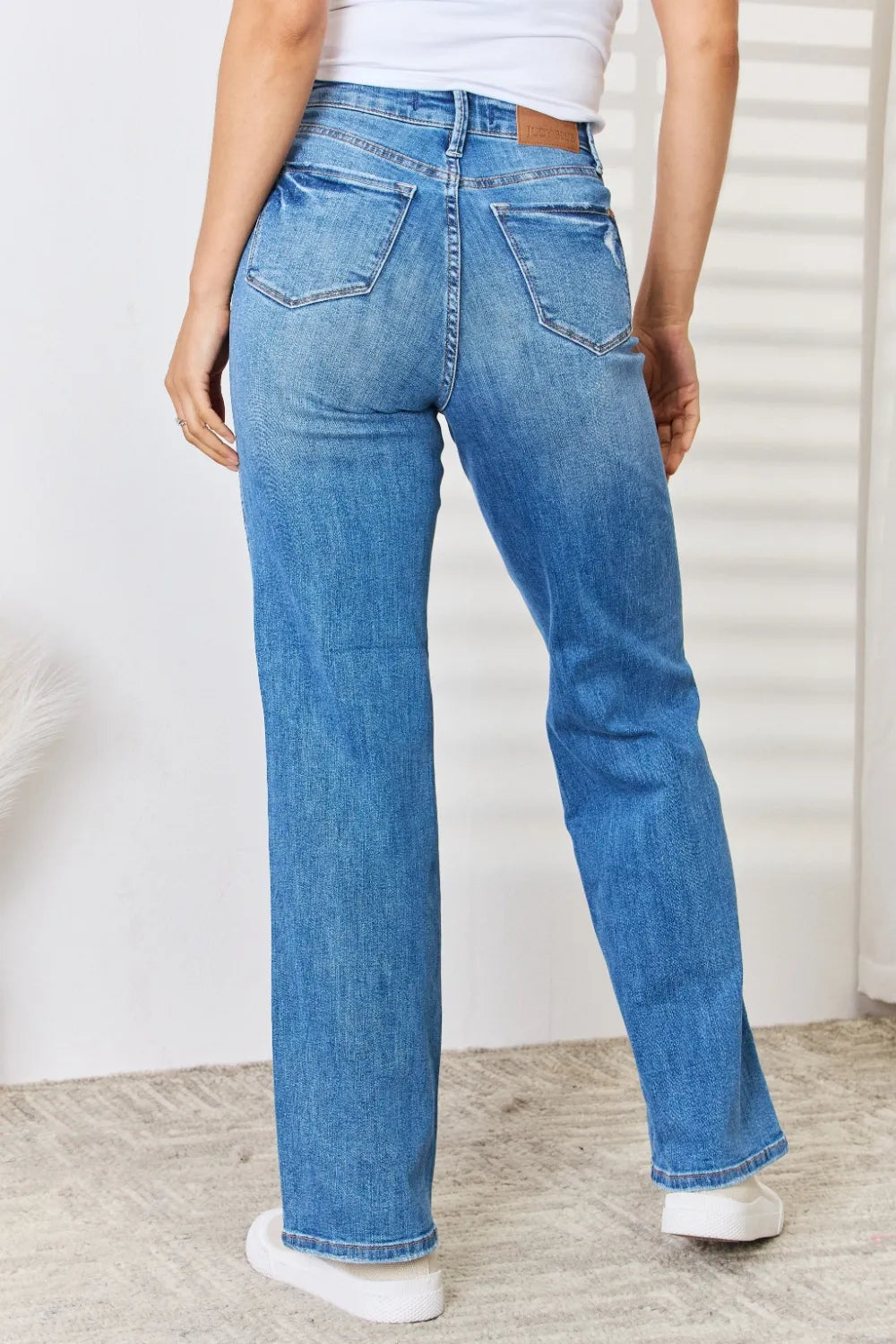 Full Size High Waist Distressed Straight-Leg Jeans Judy Blue