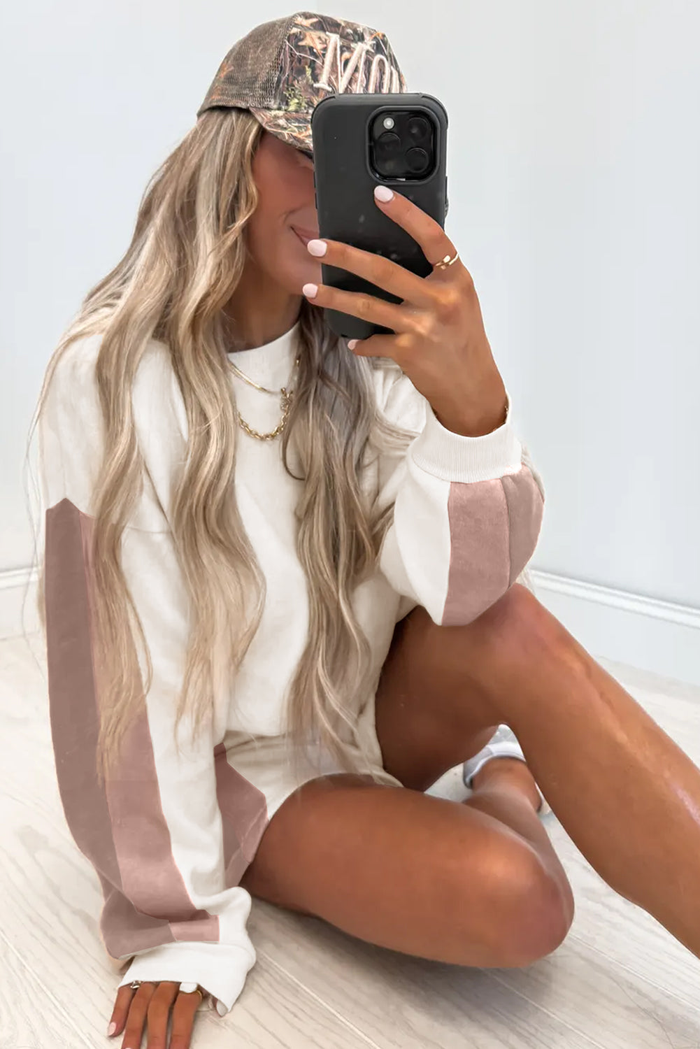 White Color Block Patchwork Drop Shoulder Pullover Casual Shorts Outfit