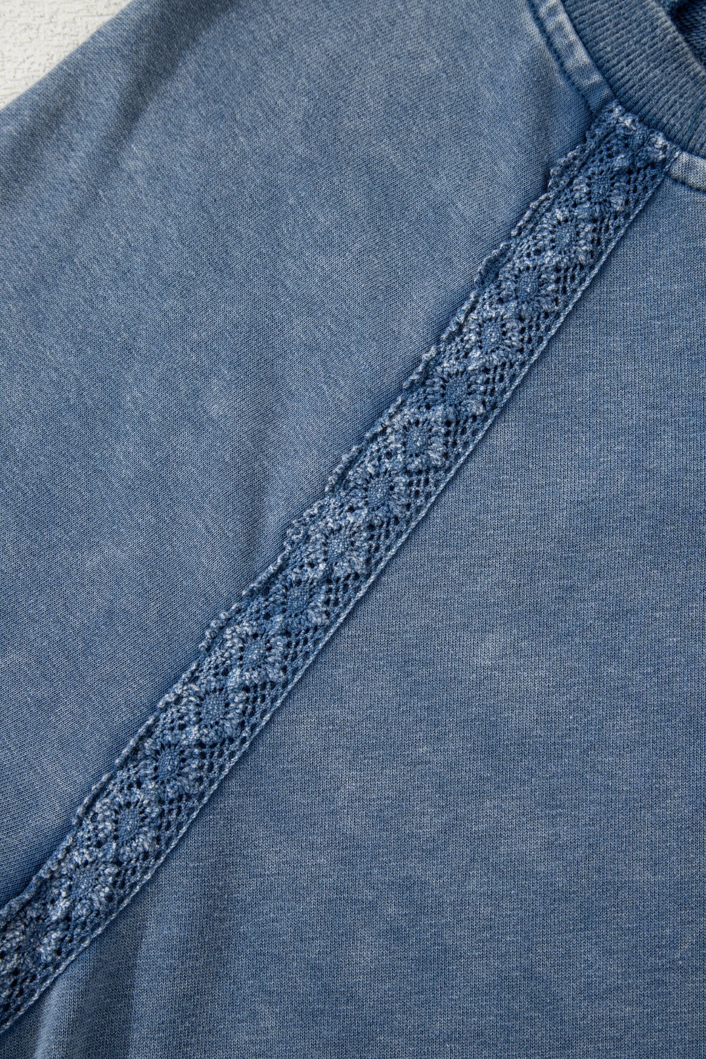 Red Dahlia Lace Patchwork Mineral Wash Baggy Sweatshirt