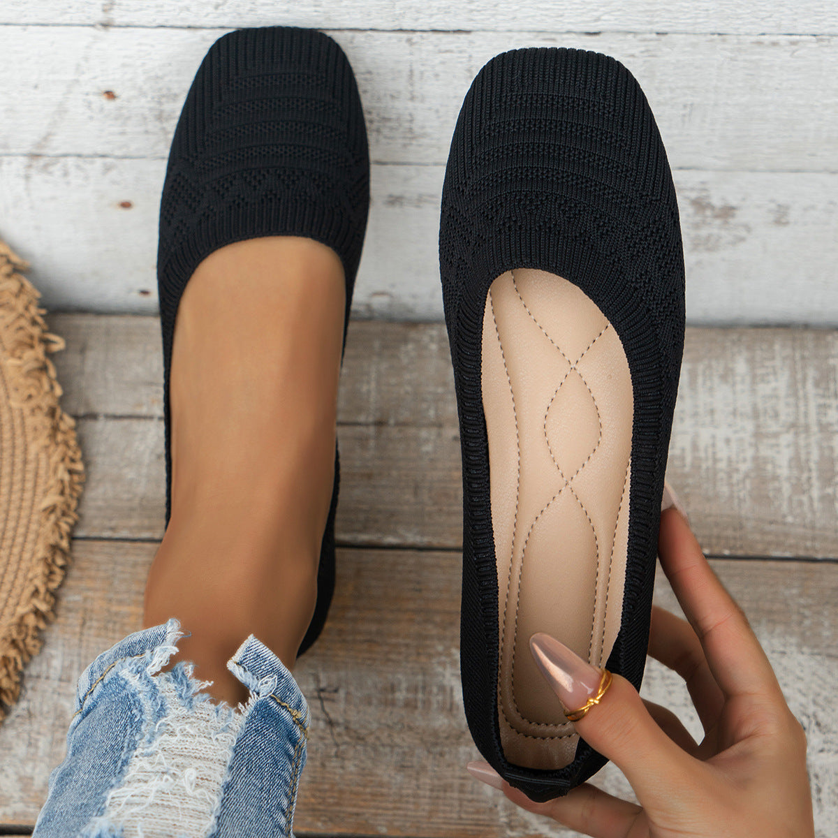 Knitted Plus Size Breathable One-Pedal Shoes Women’s Flying Woven