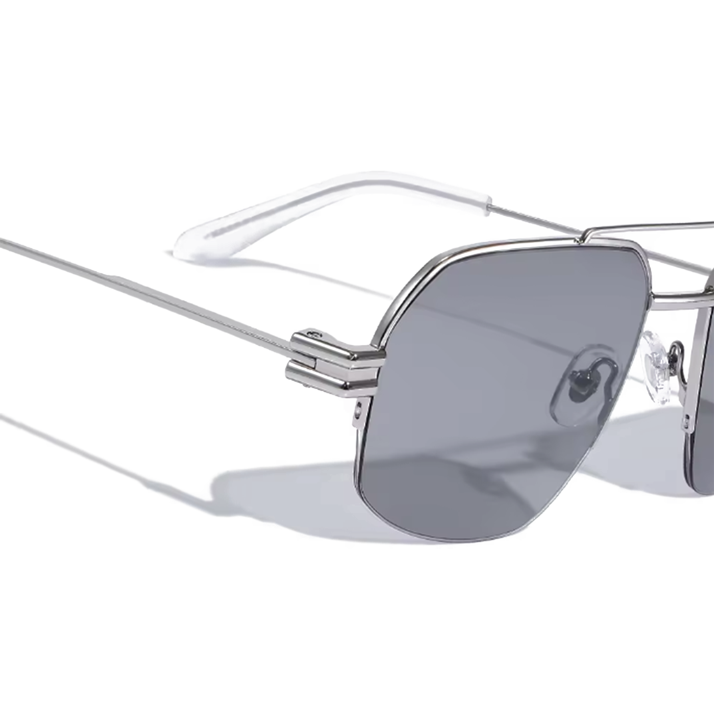 Bold Black Aviator Sunglasses UV400 Protection Cossino