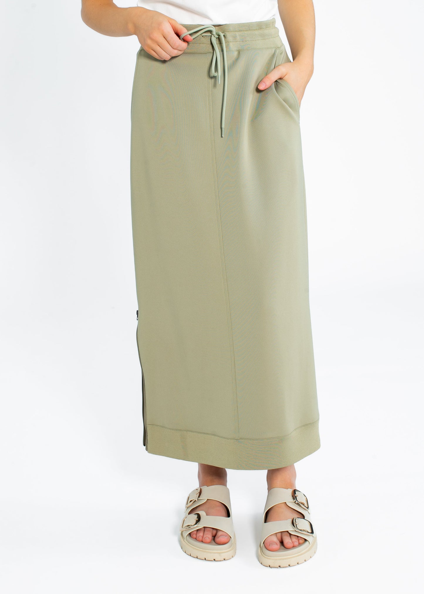 Bradi Side Zipper Athletic Midi Skirt Spring Green Inherit Co.