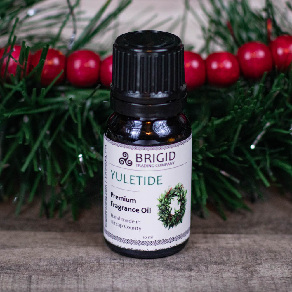 Yuletide Diffuser Oil Juniper Christmas Wreaths Pine Trees and Bonfire Smoke