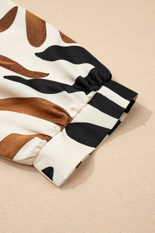 Abstract V-neck Puff Sleeve Blouse Loose Silhouette Blouse