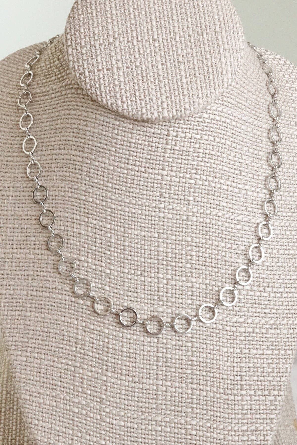 Circle Hoops Chain Link Dainty Necklace Gold Silver