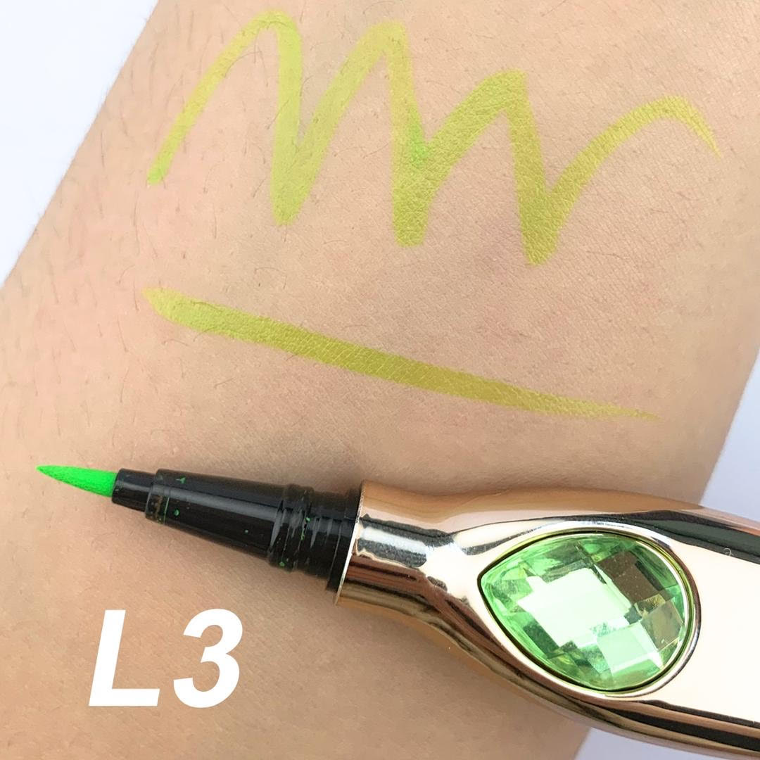 Long-Lasting Vegan Liquid Eyeliner - Waterproof & Smudge-Proof