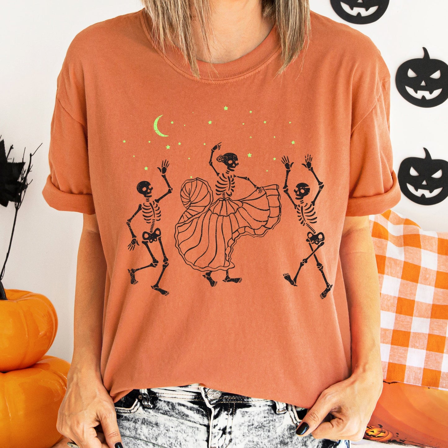 Dancing Skeletons At Night Retro Halloween Comfort Colors Tshirt
