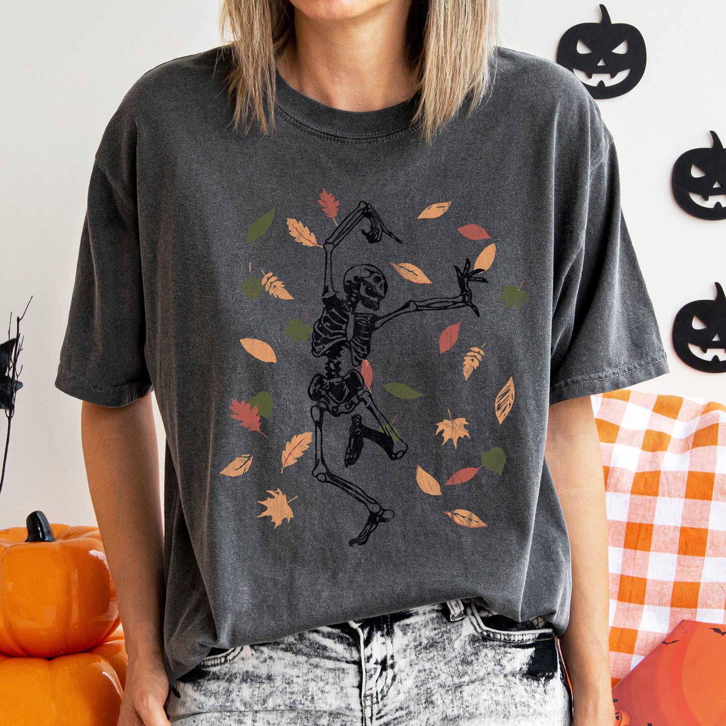 Dancing Skeleton And Leaves Retro Halloween Comfort Colors Tshirt