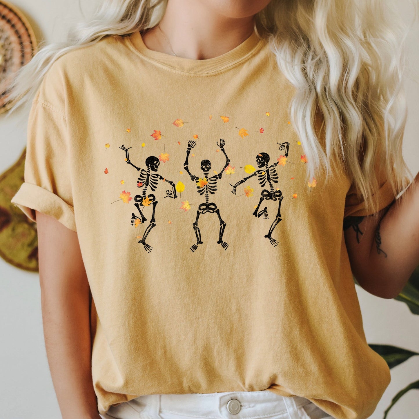 Dancing Skeletons And Leaves Retro Halloween Comfort Colors T-shirt