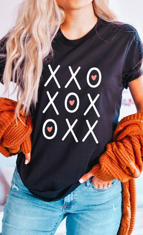 XOXO Heart Tic Tac Toe Valentines Day Graphic Tee