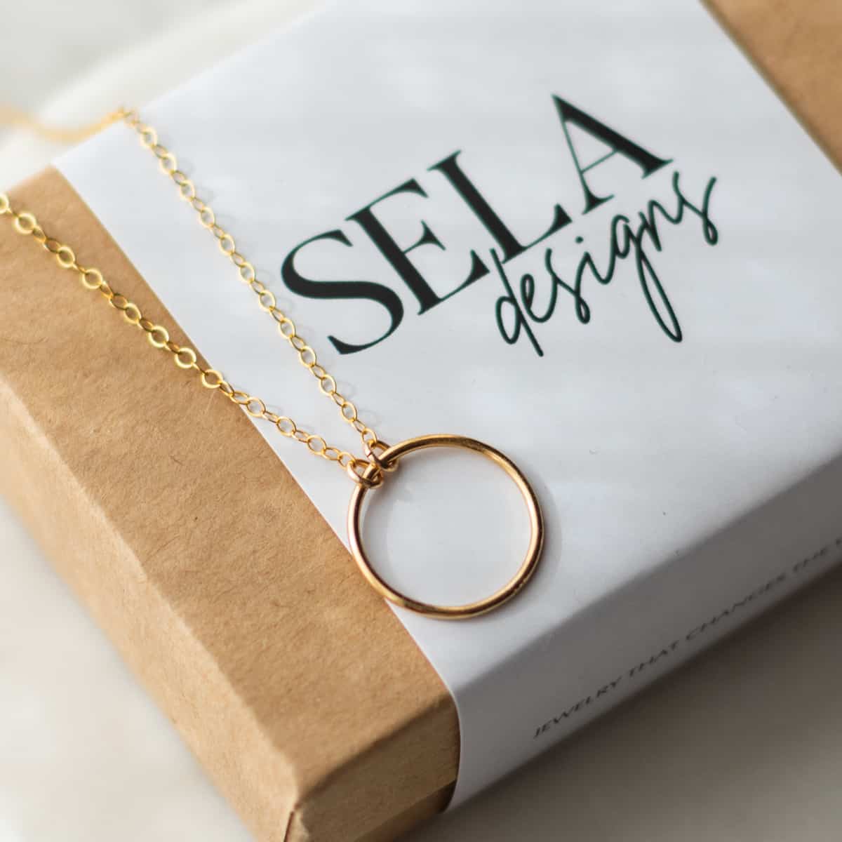 Essie 14k Gold Filled Circle Necklace