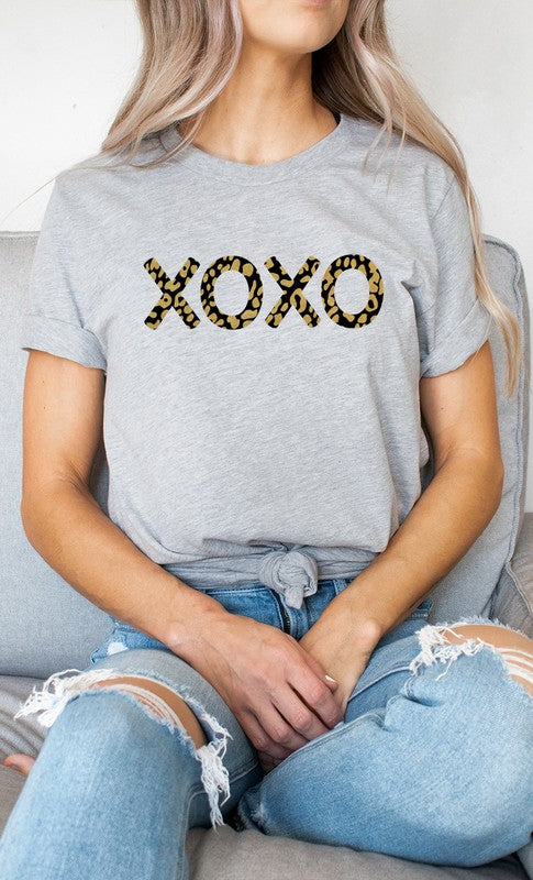 Metallic Gold Leopard Print XOXO Graphic Tee