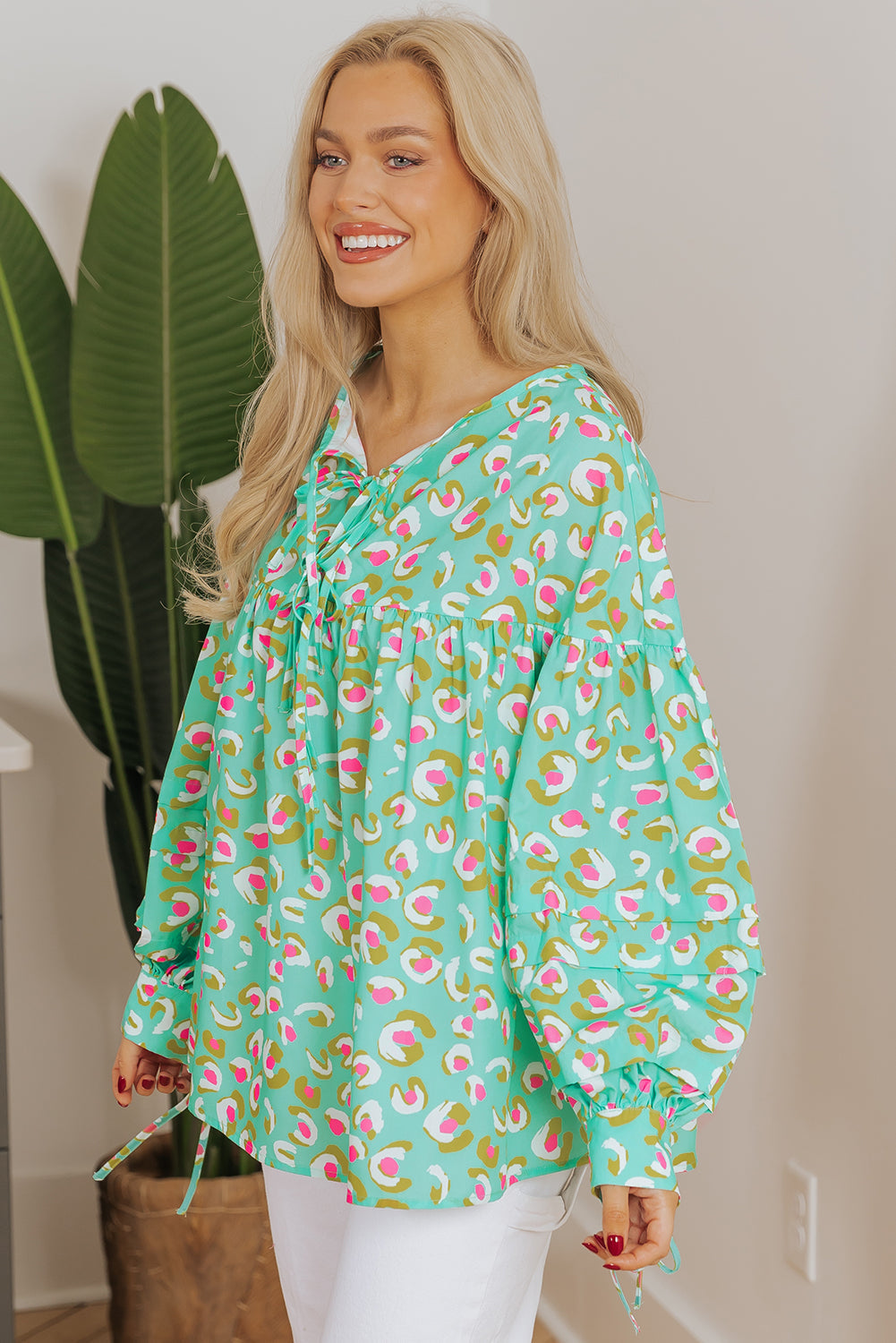 Green Abstract Lace-up Lantern Sleeve Babydoll Blouse