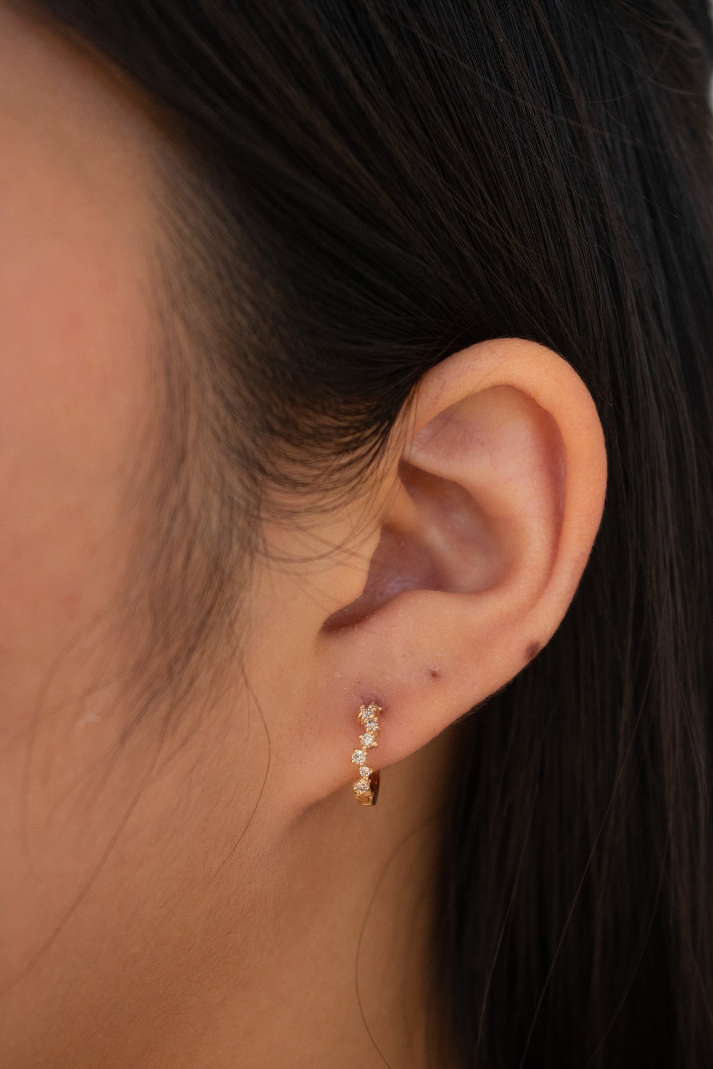 14k Yellow Gold Staggered Champagne Diamond Huggies Earrings Odessa