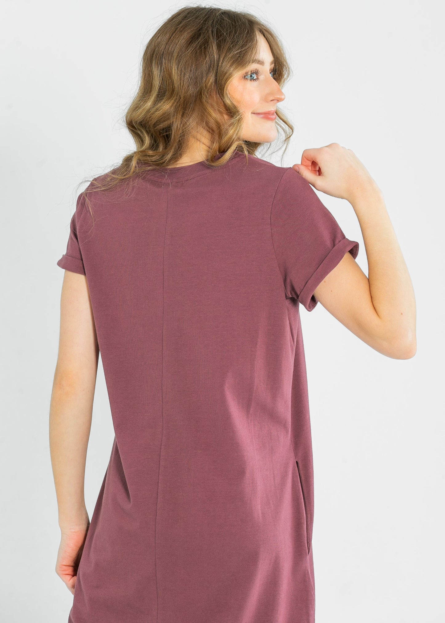 Finley V-neck Berry Midi T-shirt Dress Inherit Co.
