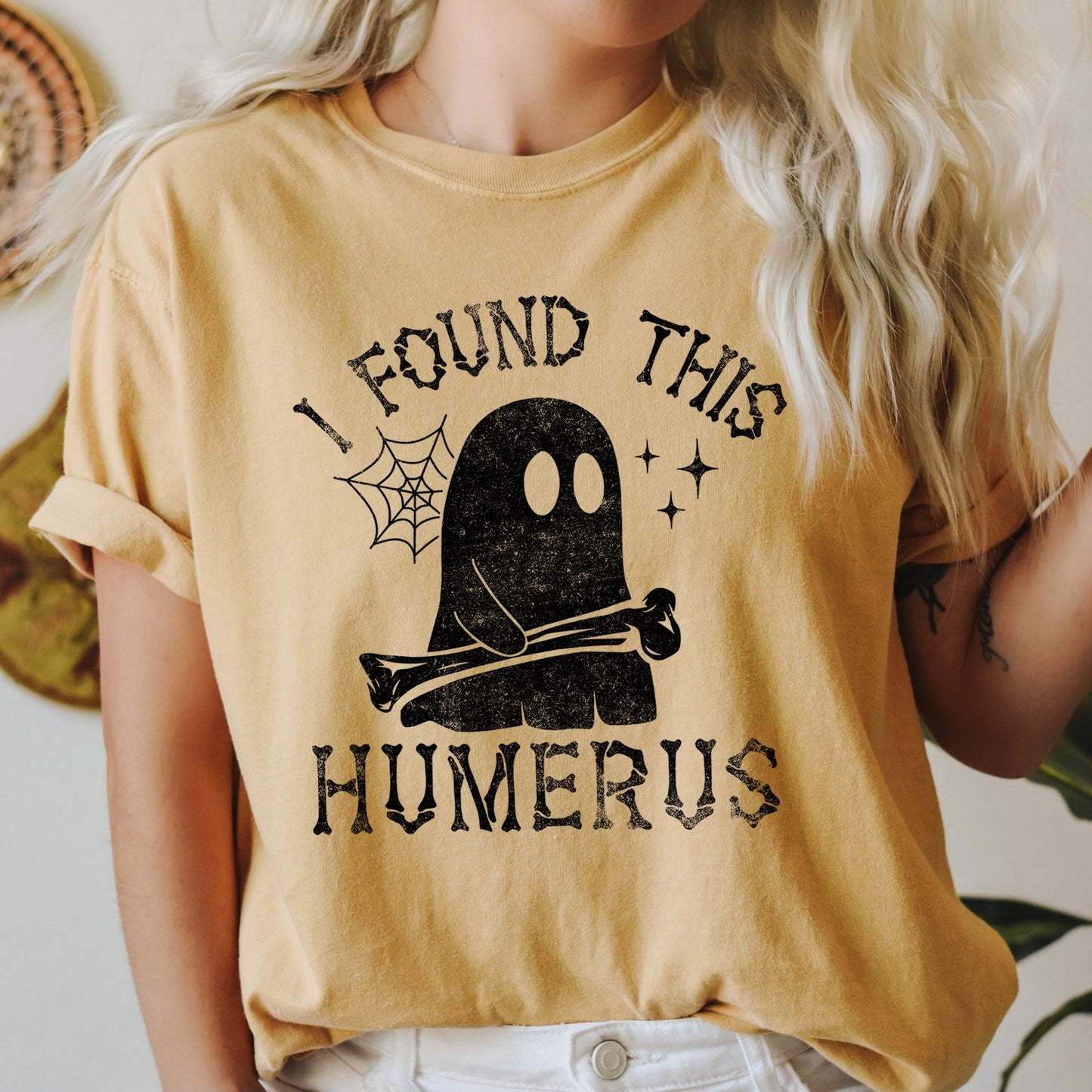 I Found This Humerus Retro Halloween Comfort Colors T-shirt