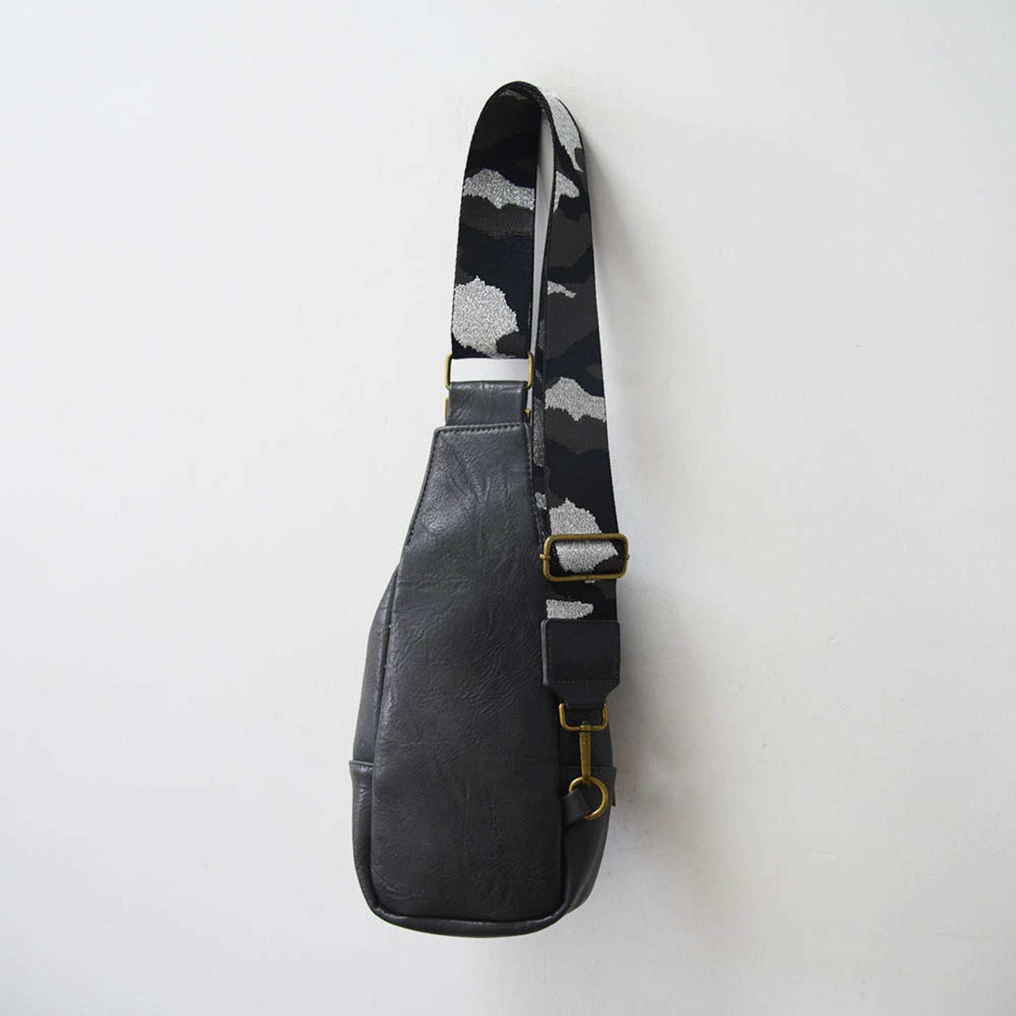 Isla Sling Bag Dark Gray with Guitar Strap Babs+Birdie