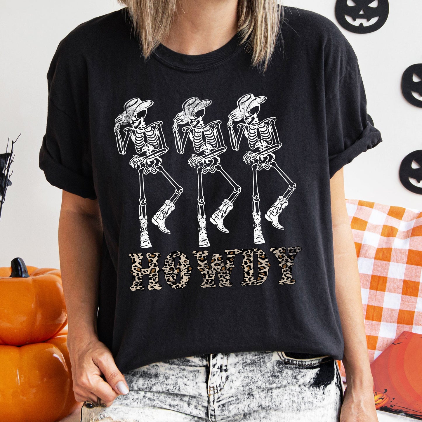 Leopard Retro Halloween Comfort Colors Tshirt Graphic Tee Howdy