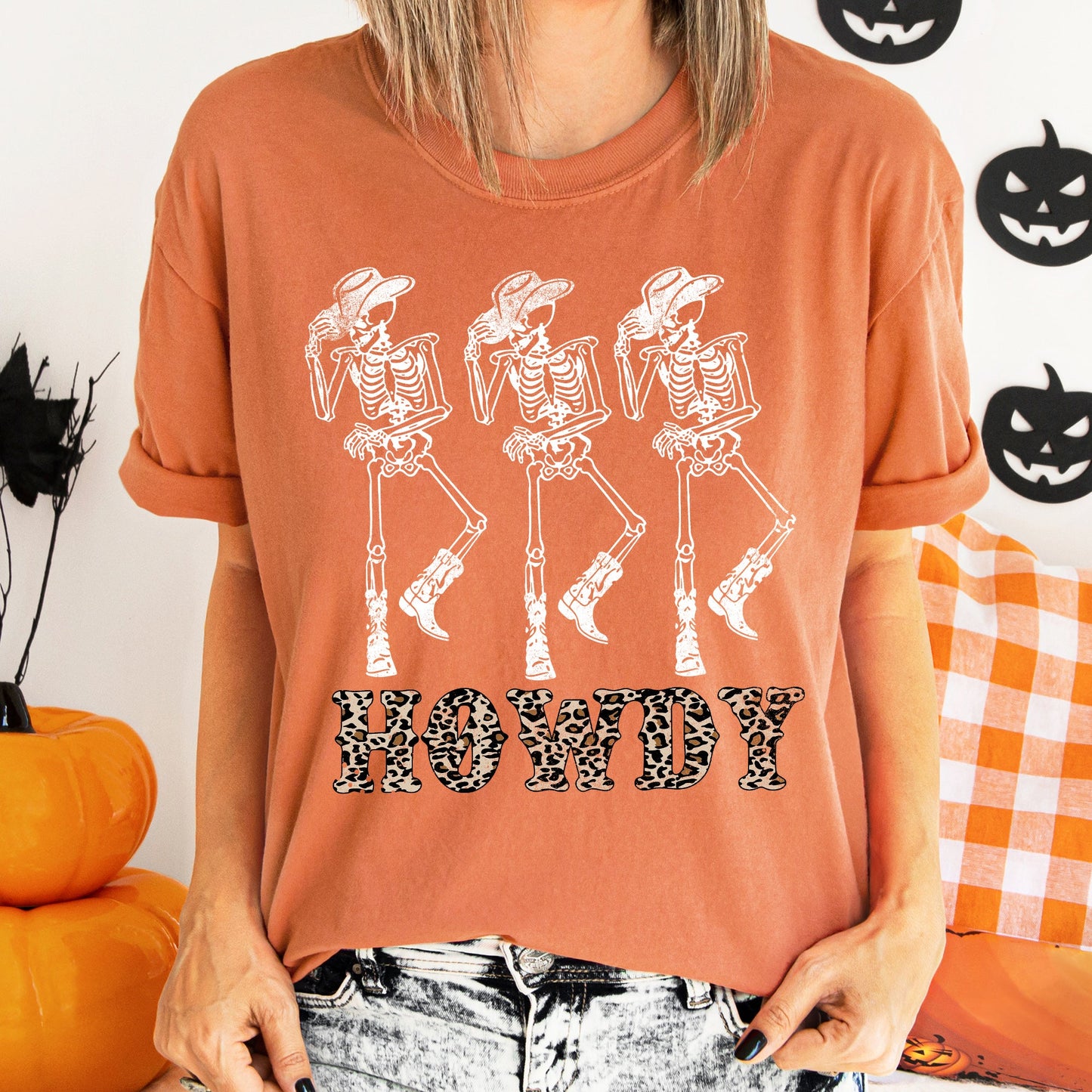 Leopard Retro Halloween Comfort Colors Tshirt Graphic Tee Howdy