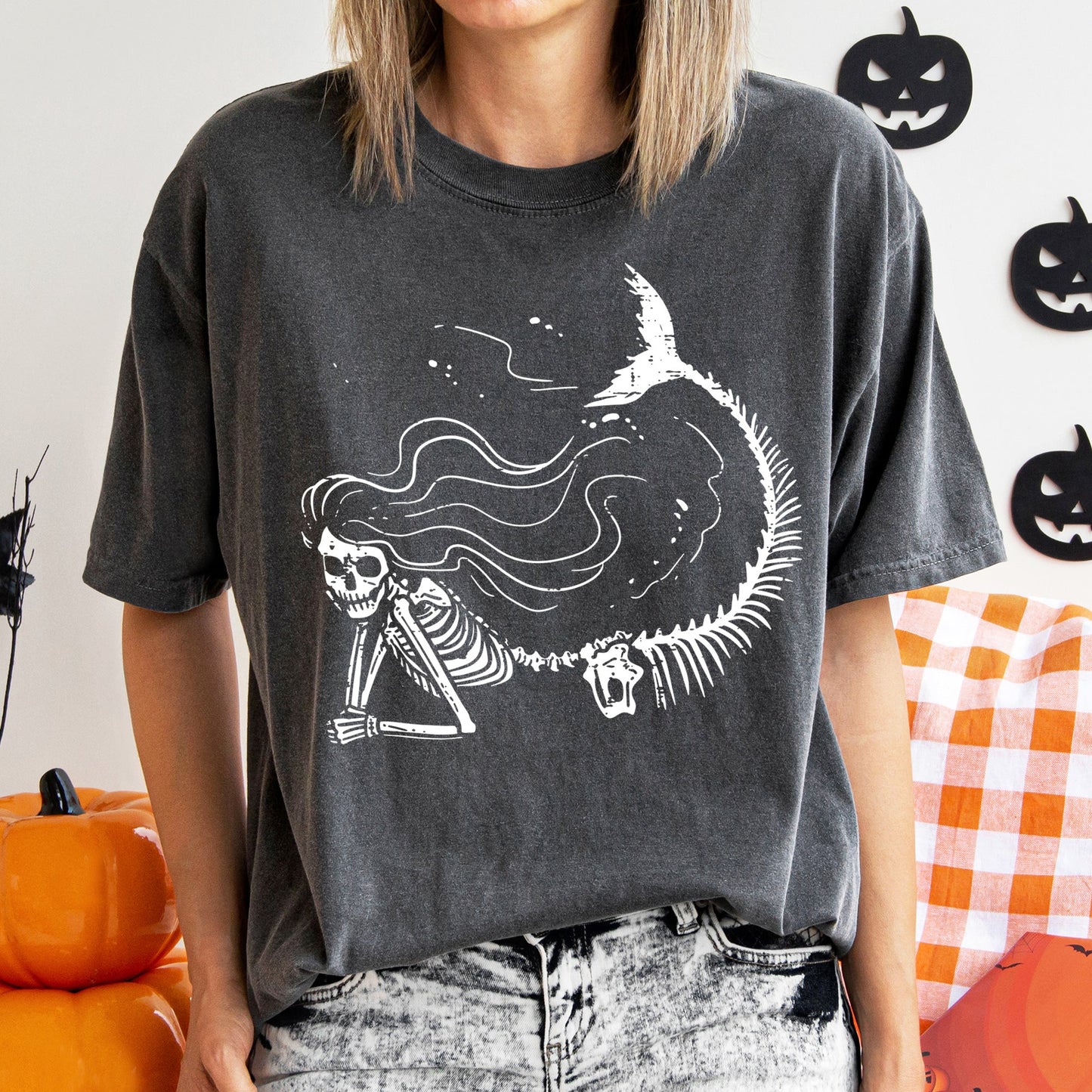 Mermaid Skeleton Retro Halloween Comfort Colors Tshirt