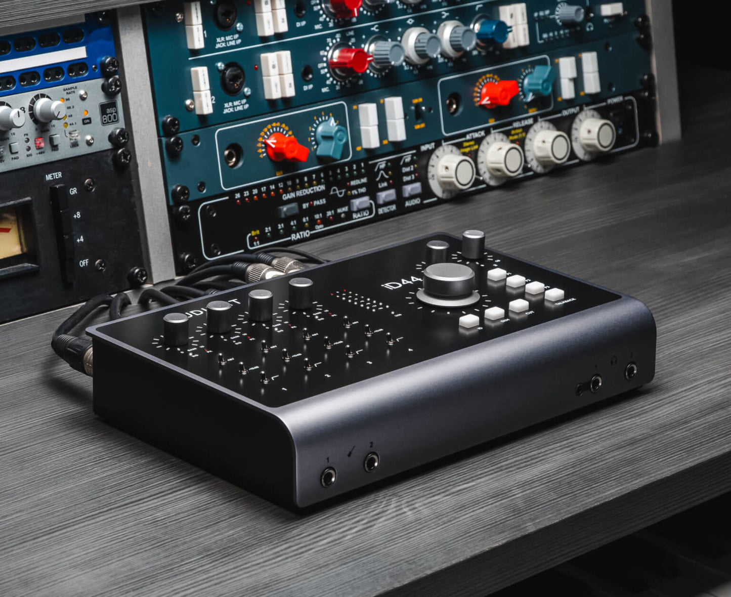 20-in/24-out USB Audio Interface Audient iD44 MKii