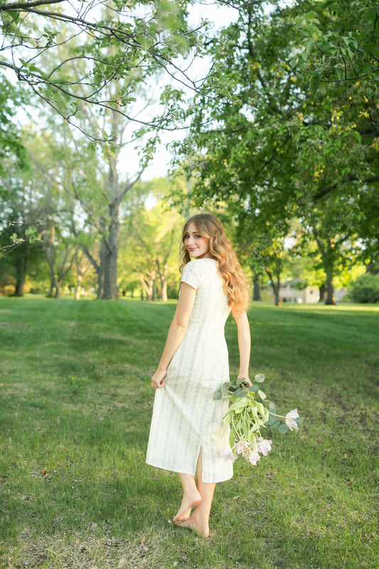 Reece Short Sleeve Straight Fit Midi Dress