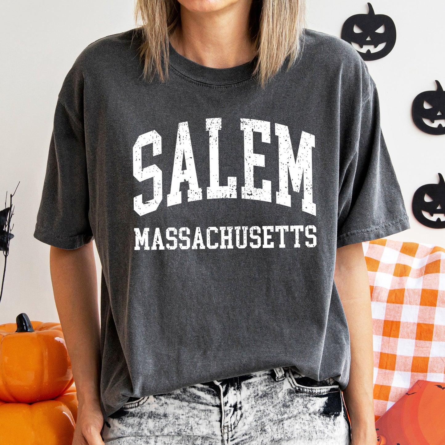 Salem Massachusetts Retro Halloween Comfort Colors Tshirt